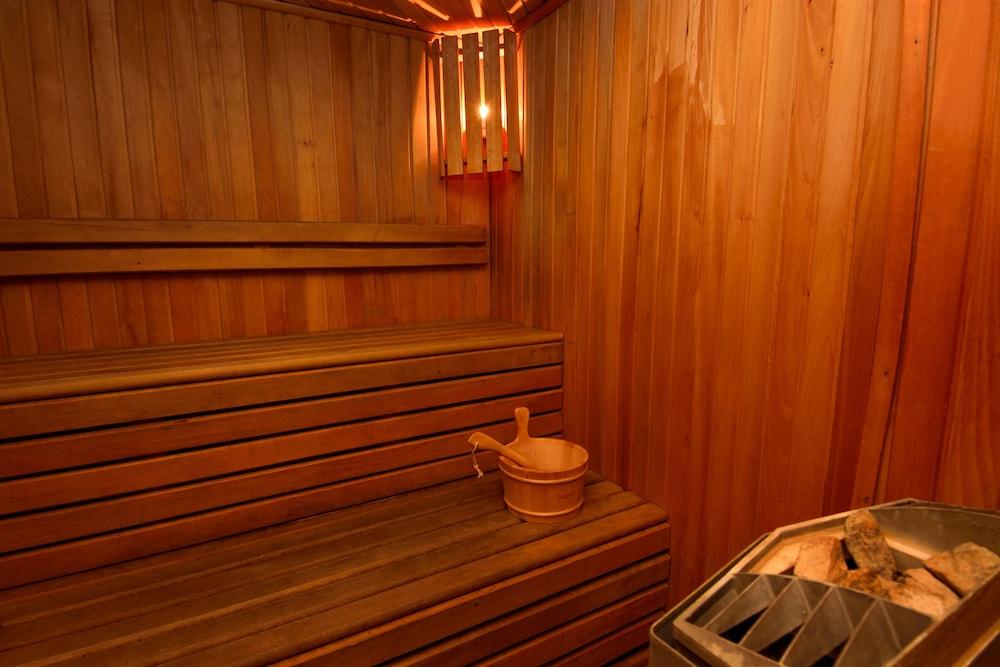Urban Lodge Hotel Rooms And Suits Tiflis Exterior foto