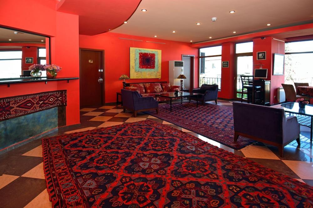 Urban Lodge Hotel Rooms And Suits Tiflis Exterior foto