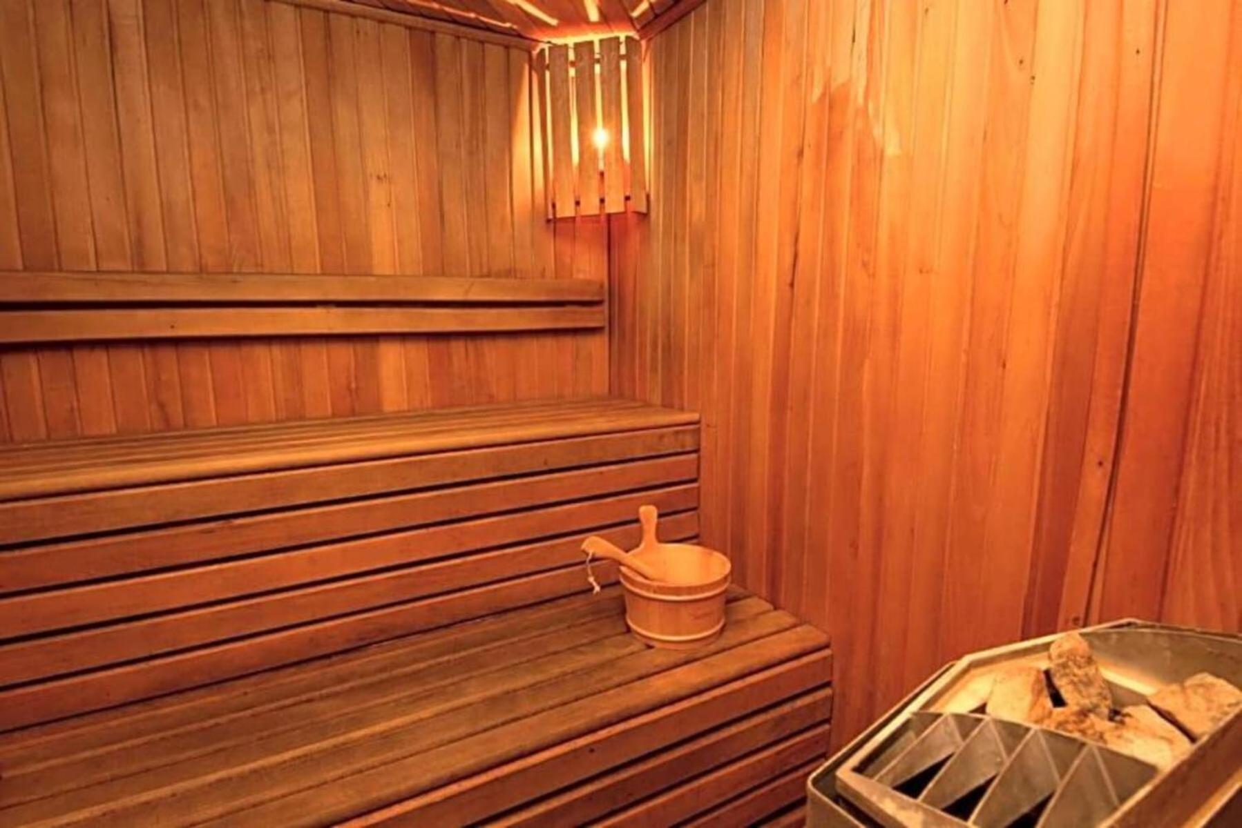 Urban Lodge Hotel Rooms And Suits Tiflis Exterior foto