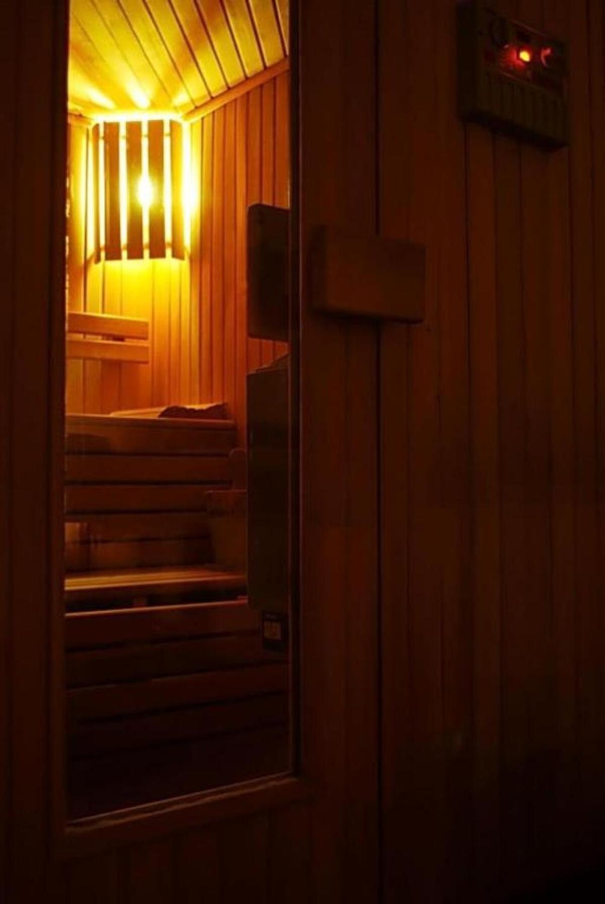 Urban Lodge Hotel Rooms And Suits Tiflis Exterior foto