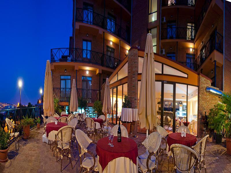 Urban Lodge Hotel Rooms And Suits Tiflis Exterior foto